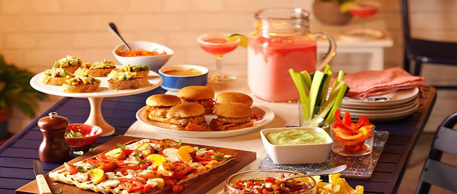 7 TIPS TO MAKE SUMMER ENTERTAINING A BREEZE Featured Image