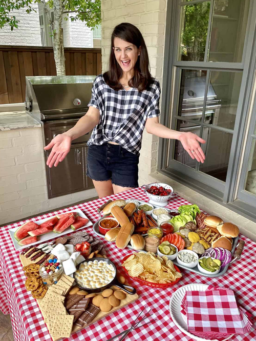 7 Tips To Make Summer Entertaining A Breeze Featured Image