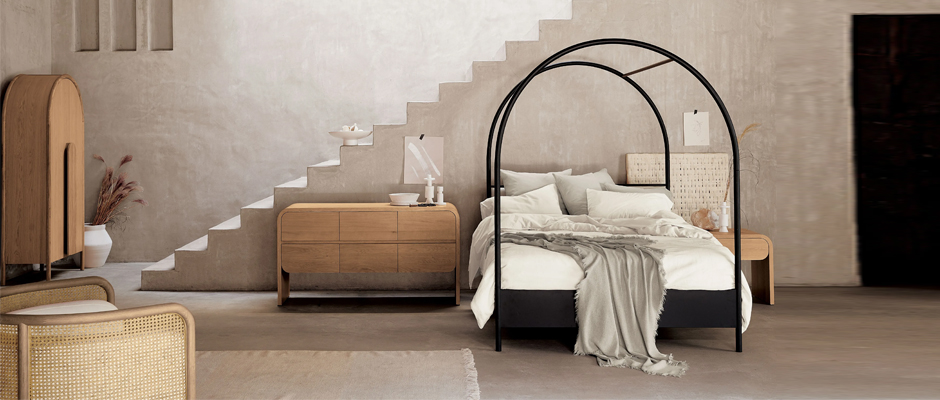 Crate & Barrel Featured Image